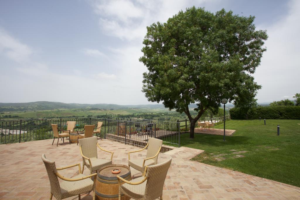 Bio Agriturismo Il Torrione Сатурния Экстерьер фото